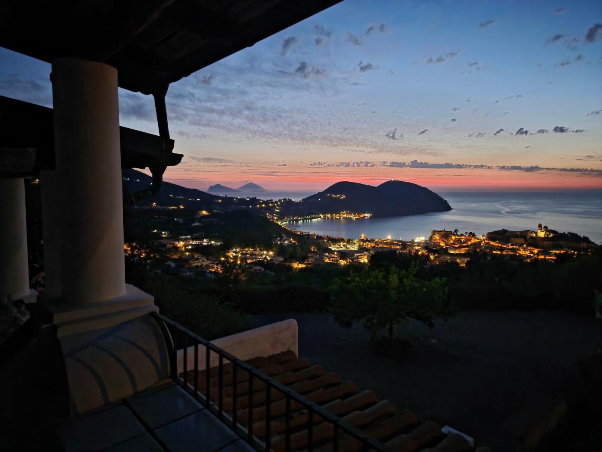 Villa 'A Pisa Lipari  Exterior photo